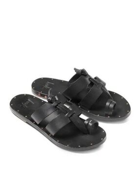 Beek Women’s size 8 Kokako Black Leather Toe-Loop Sandals